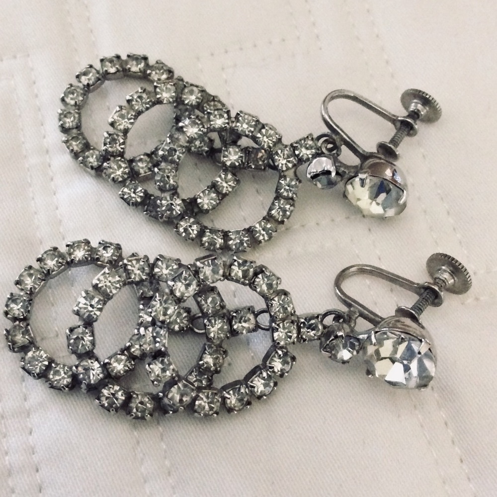 Vintage rhinestone 3 circle dangle earrings